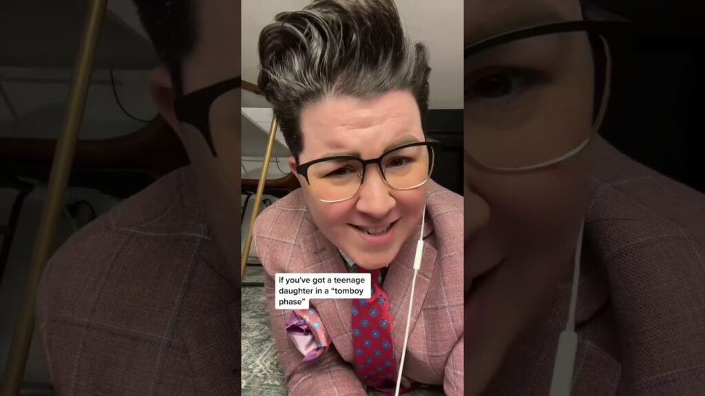 Florida Man loves roller skate rink owners, hates some parents #lgbt #parenting