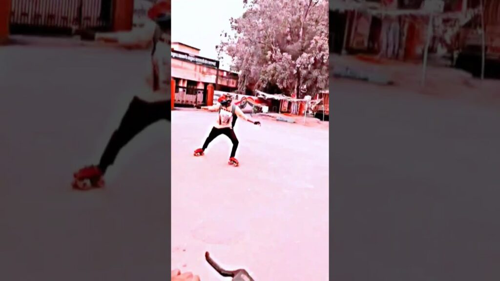 #rollerskating #skater #skateintolove #skating #freestyle #balurghat #tiktok #shorts