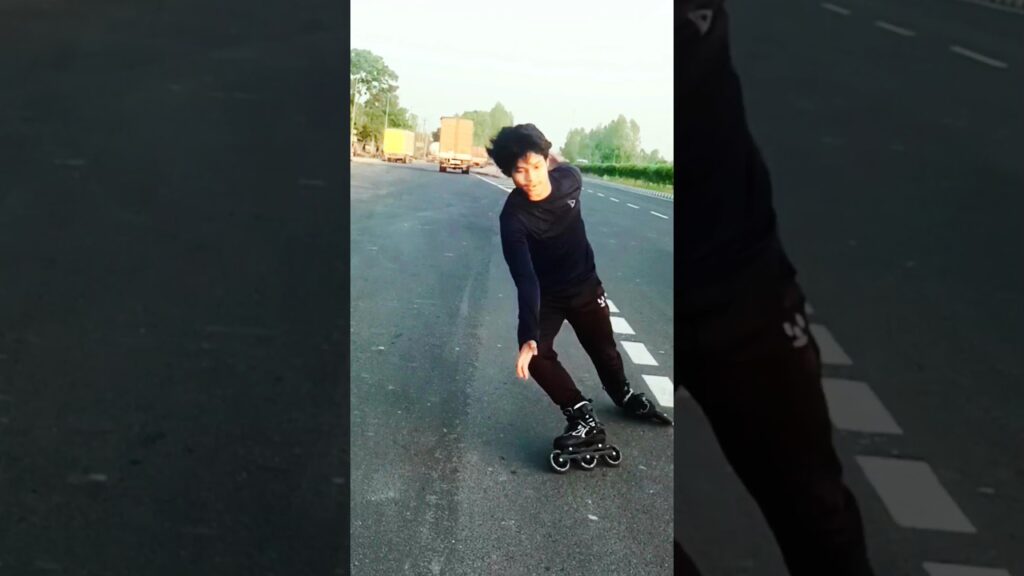 Accident #road #roller #skating #rdxskater #reaction #public #like #power #slide #skate #india #fun