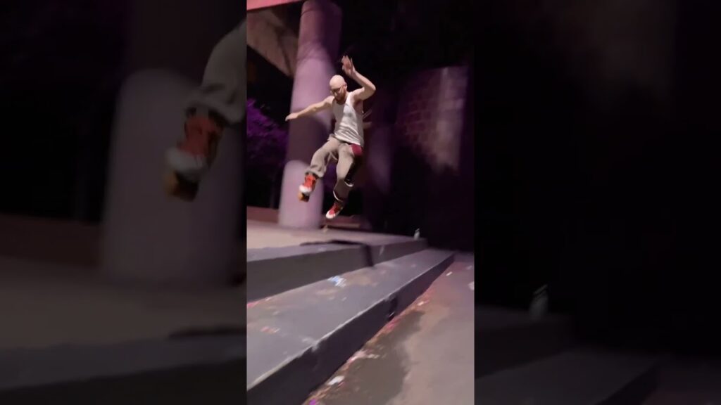 WOAH 😳🤯 #rollerskating #rollerblading #shorts #explore #fyp #fypシ #foryou #foryoupage