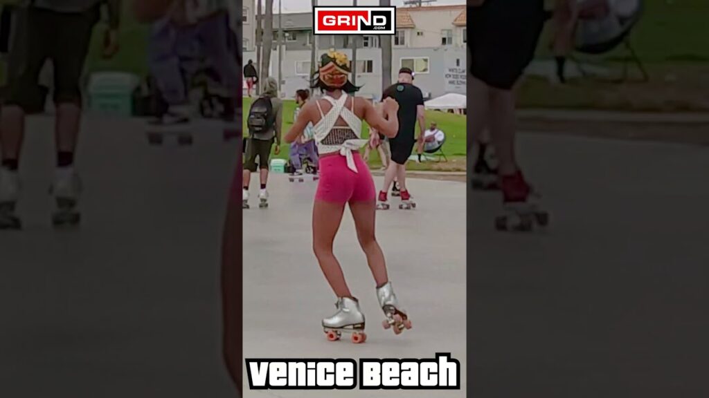 MARY J BLIGE Part 7 at VENICE BEACH ROLLER DISCO PLAZA #venicebeach #rollerskating #grind  #dance