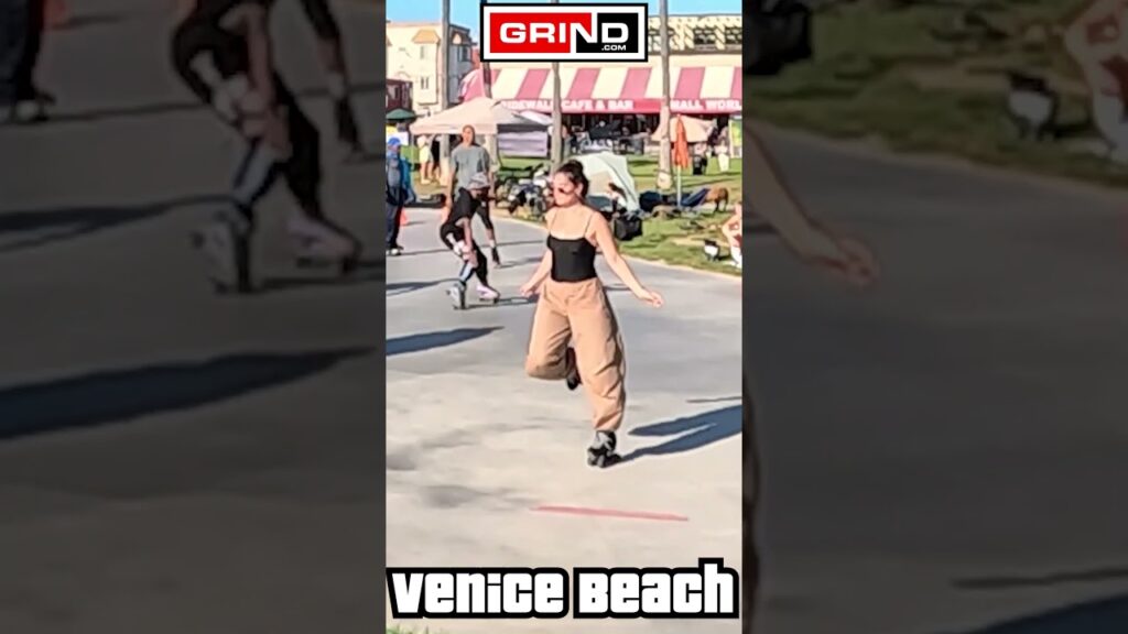 You Spin Me Round at VENICE BEACH ROLLER DISCO PLAZA #venicebeach #rollerskating #grind  #dance
