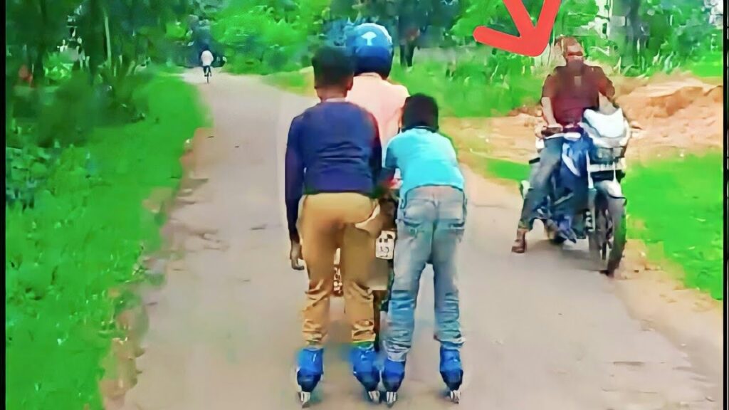 skating shoes video || skating shoes race #skating #viral #subscribe #shortvideo #minevlog
