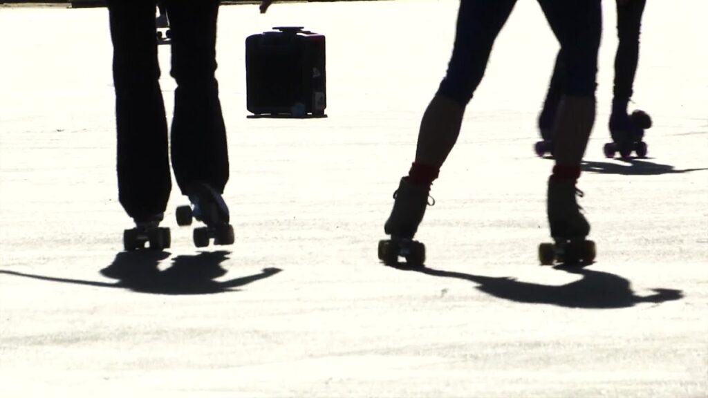 Roller skating revival sweeps through Santa Barbara