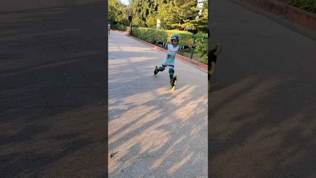 Stunt in garden 🛼 #public #garden #publicpark #shortvideo #indian #jaipur