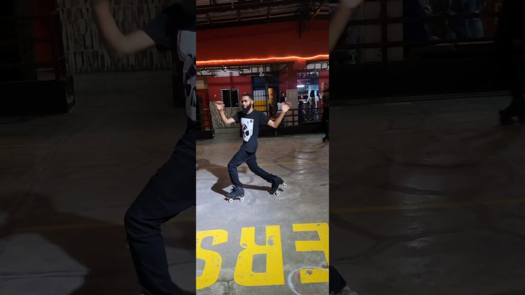 I went to a skating rink in Jamaica π―π² #jamaica #skate #housemusic #shorts #rollerskating #viral