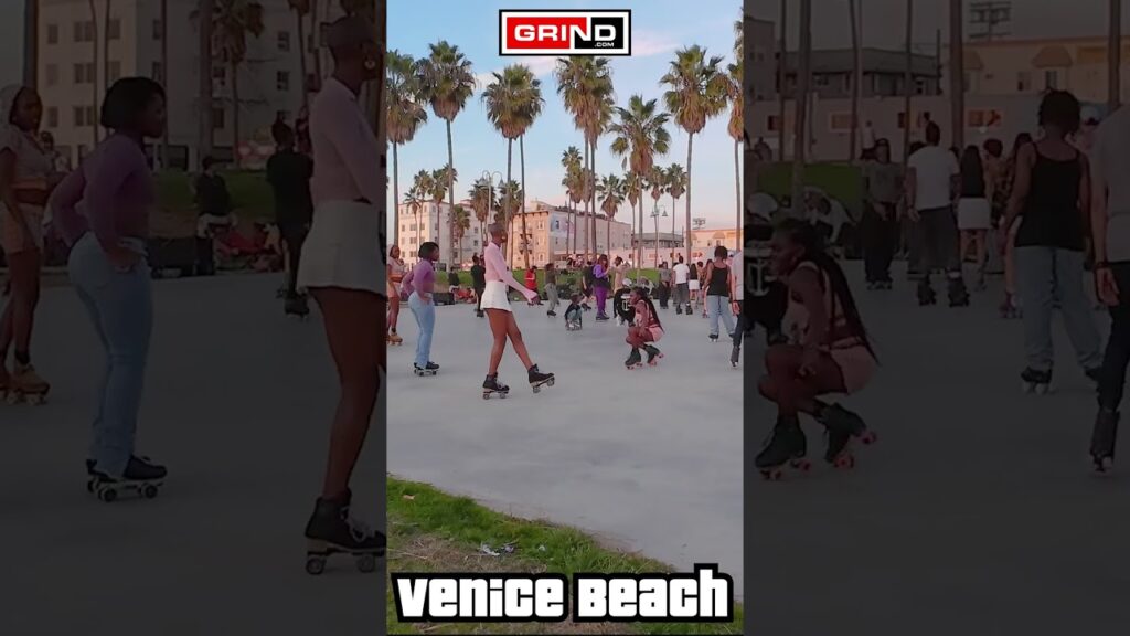ON GRIND AT VENICE BEACH ROLLER DISCO PLAZA LIVE #venicebeach #rollerskating #grind