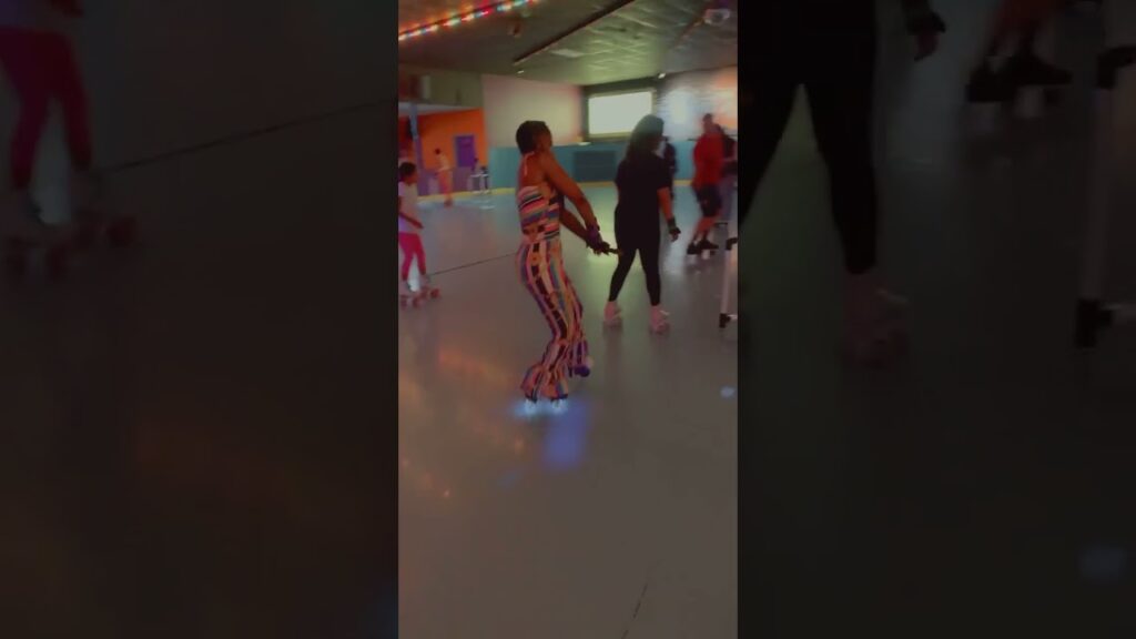 ๐บ๐ธ Me Freestyling At Great Skate Roller Skating Rink In Glendale Arizona.๐๐ฝโค๐๐ฝโโ๏ธ๐๐๐ฝโธ๐ผ