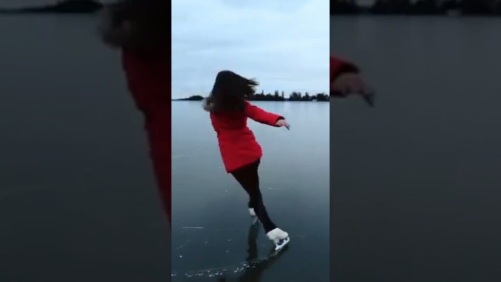 ice-skating ⛷️🏂।Sav Aasman। #trending #bollywood #shorts #gaming #travel #dance