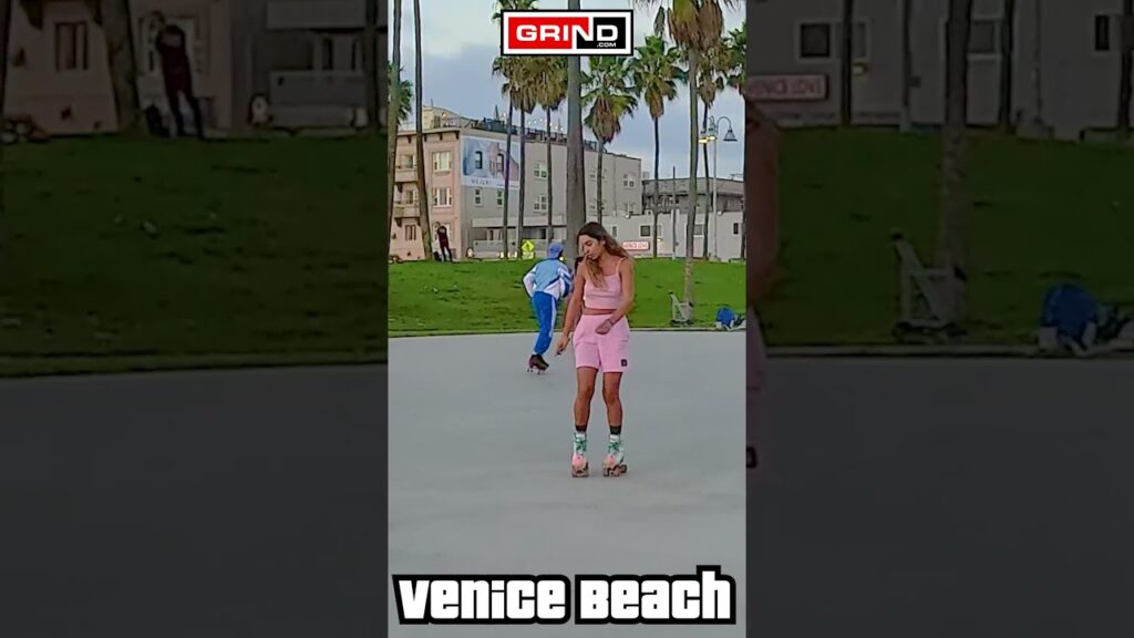 Cutie Pie by One Way Part 7 AT VENICE BEACH ROLLER DISCO PLAZA LIVE #rollerskating #grind
