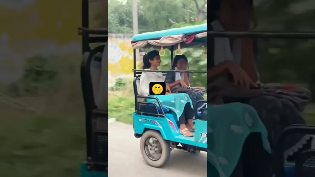 prank with girls unlimited reaction ☺️😁 #skateboarding #rollerskating #brotherskating #shorts