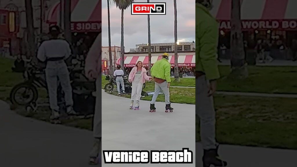 Night Fever by Bee Gees Part 14 AT VENICE BEACH ROLLER DISCO PLAZA LIVE #rollerskating #grind