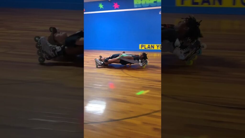 best skating rider π amazing skating skills ππ± #skills #youtube #skating #reaction #viral #rider