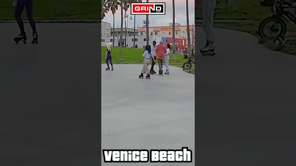 Night Fever by Bee Gees Part 17 AT VENICE BEACH ROLLER DISCO PLAZA LIVE #rollerskating #grind
