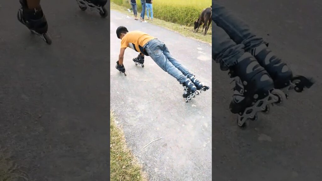 skating video short video😜🥰🇮🇳 #2023 #comedy #blackpink #tiktok #train #trending #viral #new #news#1k
