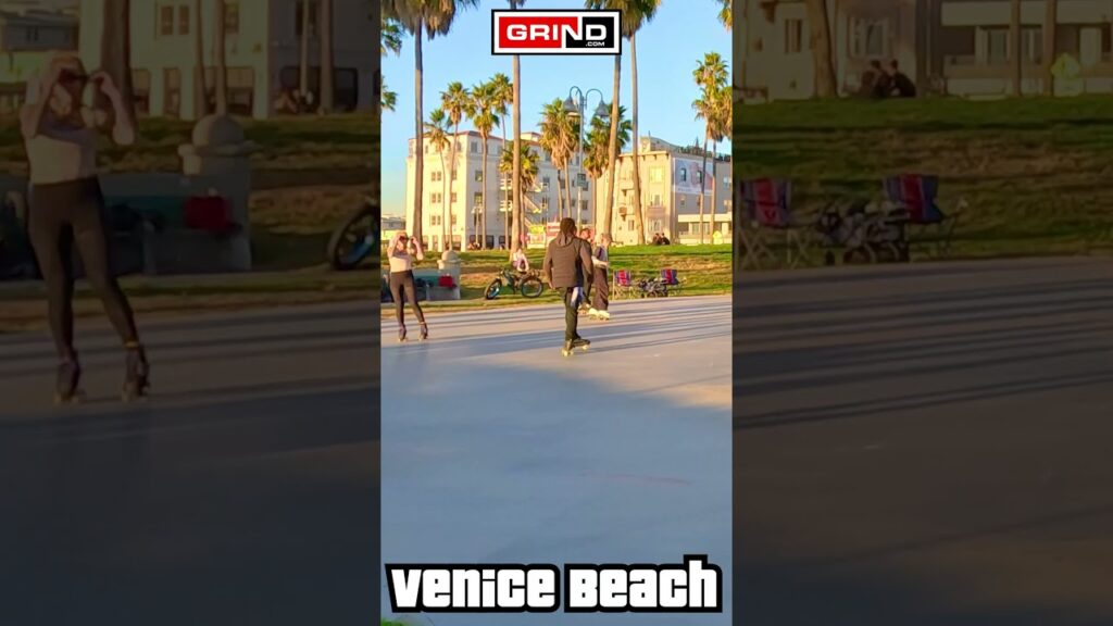 Doin’ It LL COOL J AT VENICE BEACH ROLLER DISCO PLAZA LIVE #rollerskating #grind
