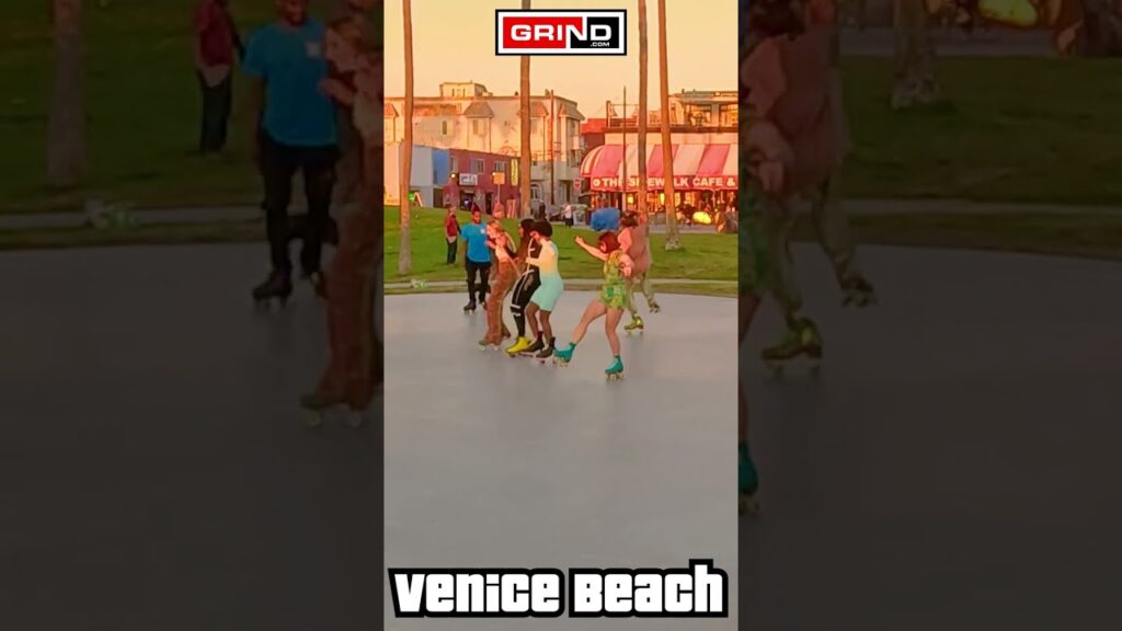 Thinking Of You – Sister Sledge PT 11 AT VENICE BEACH ROLLER DISCO PLAZA LIVE #rollerskating #grind