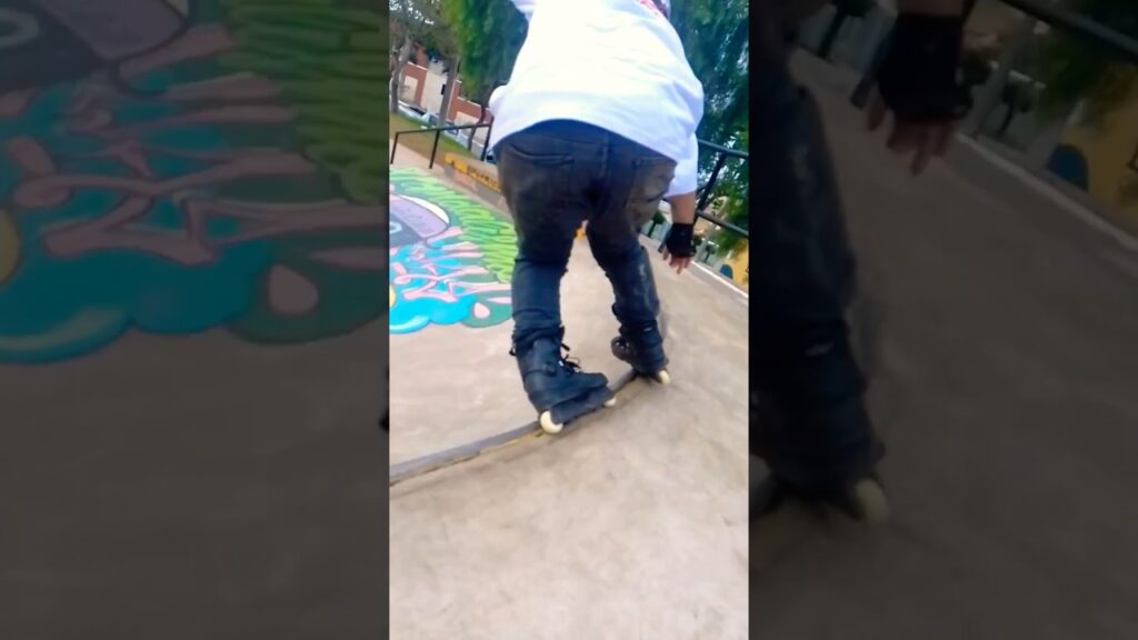 news !! #rollerskating #patinsstreet #flow