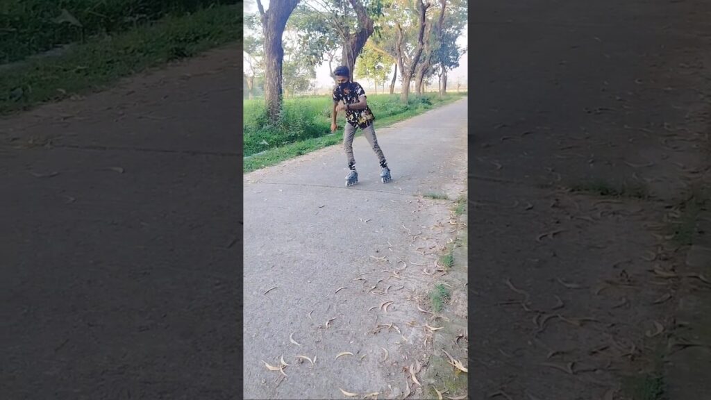 😎🔥skating jump| friend skating #youtubeshorts  #parbatipur  #shortsvideo #shorts #viral #skating