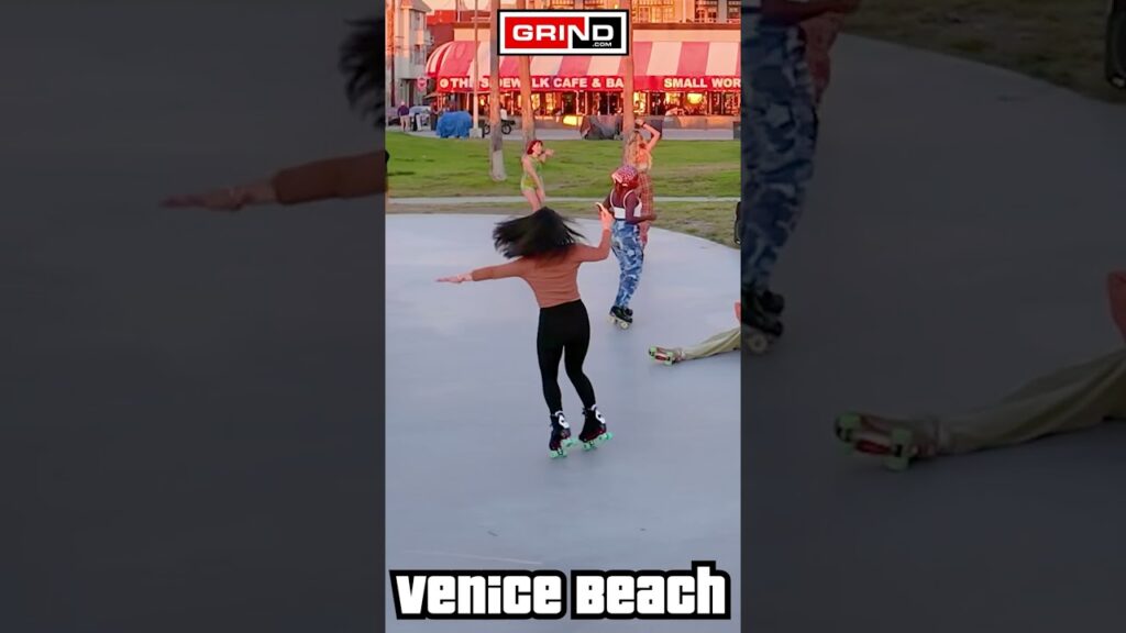 You Should Be Dancing Bee Gees Part 9 at VENICE BEACH ROLLER DISCO PLAZA  #grind  #rollerskating