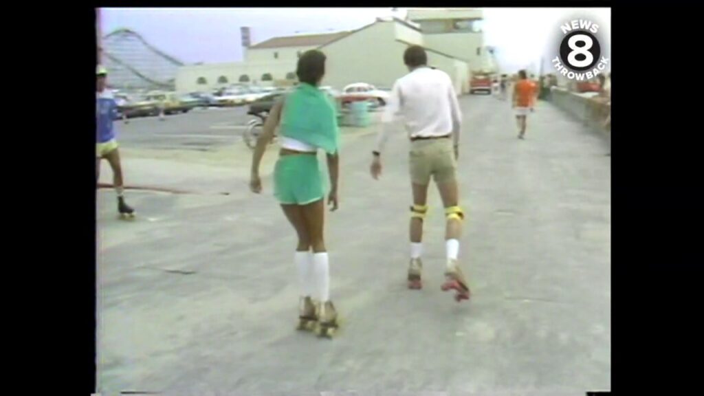 Roller skating v skateboarding 1979