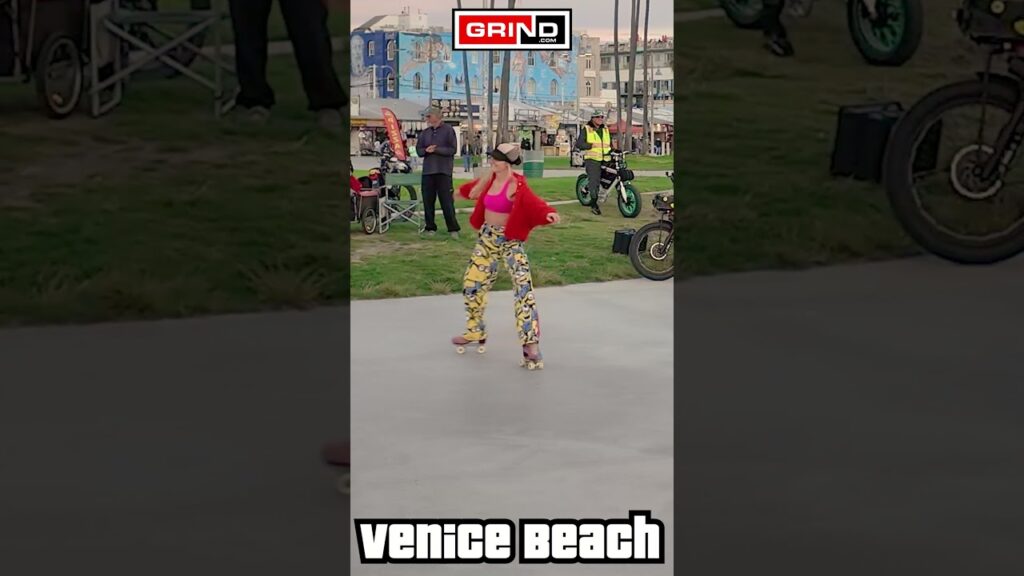 PT 2 SHE IS More Than A Woman the Bee Gees at VENICE BEACH ROLLER DISCO PLAZA #grind #rollerskating