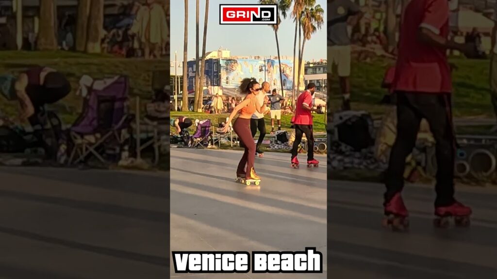 PT 3 Trick Me Kelis at VENICE BEACH ROLLER DISCO PLAZA LIVE #grind #rollerskating