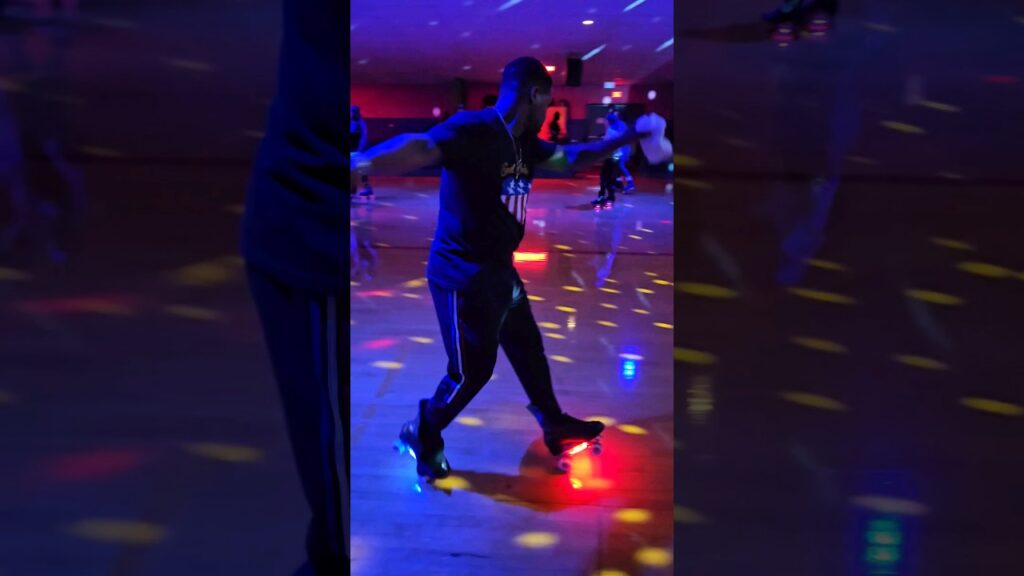 E. Lee Spinning 💪🏾🌪️3-4-24 #skatelife #sk8life #rollerskating #rollerskater #spinning #riedellroller