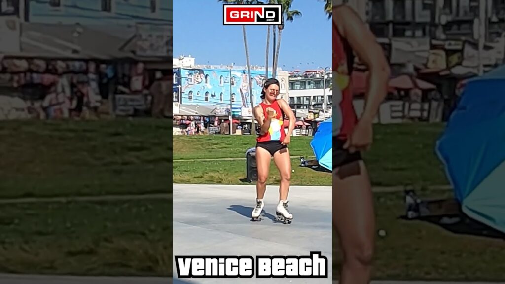 🌴🎵 AFRIKA MY HOME VENICE BEACH ROLLER DISCO PLAZA 🌞 #rollerskating #grind #disco