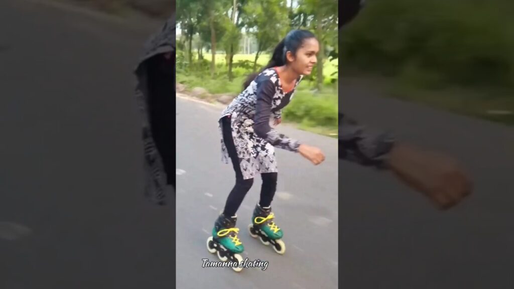😱 OMG😢/cycle jump_skating on road/#shorts #funny #skating #round3hell #viral #youtubeshorts