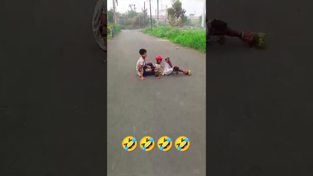 funny skating🤣🤣  #funny #skating #shortvideo #trending #explore #youtubeshorts #viralvideo