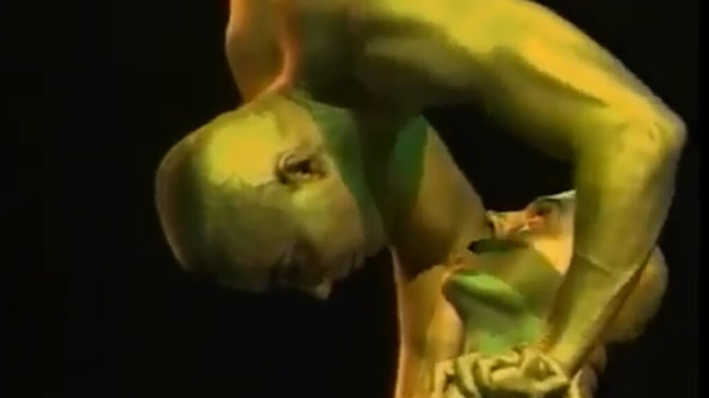 Extreme Experience with the Golden Men – Roller Skating at a great height (R.B.B.B Circus 1998)