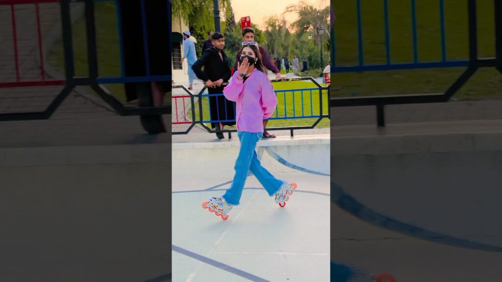 Skating lovers π#skating #sehaafam #mychannel #youtube #youtubeshorts #skatinggirl#skating#youtube