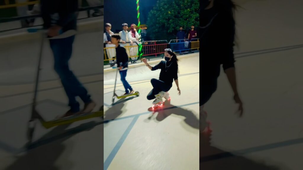 Night skating 😍#sehaafam #skating #skatinggirl #mychannel #femaleskater #youtubeshorts #youtube