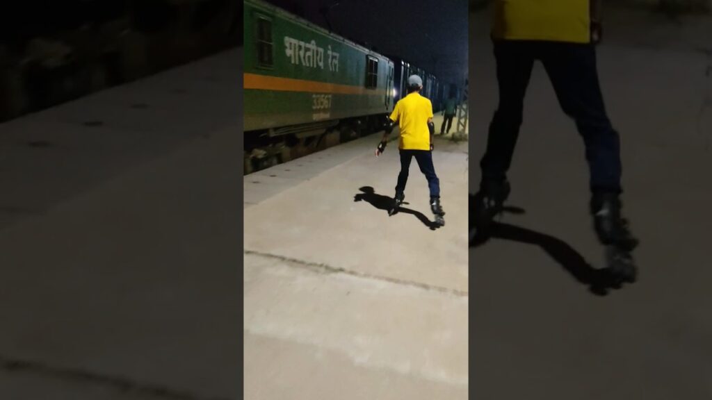 Inline Skate vlog 🥲 #flamevlogs #skatingreaction #next #shorts  @flamevlogs26  train 🚂 vs me 😅