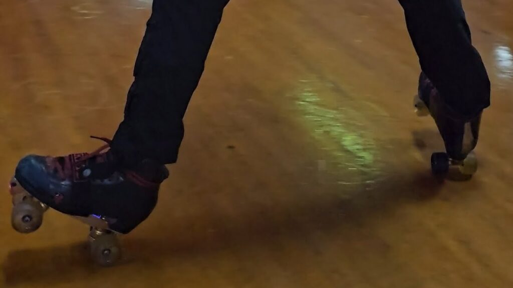 TaeSmoov Vs. Skillz Vs. BJ Freestylin ๐ฅ๐ช๐พ๐โผ๏ธ 10-13-24 #skatelife #freestyle #footwork #skatetherapy