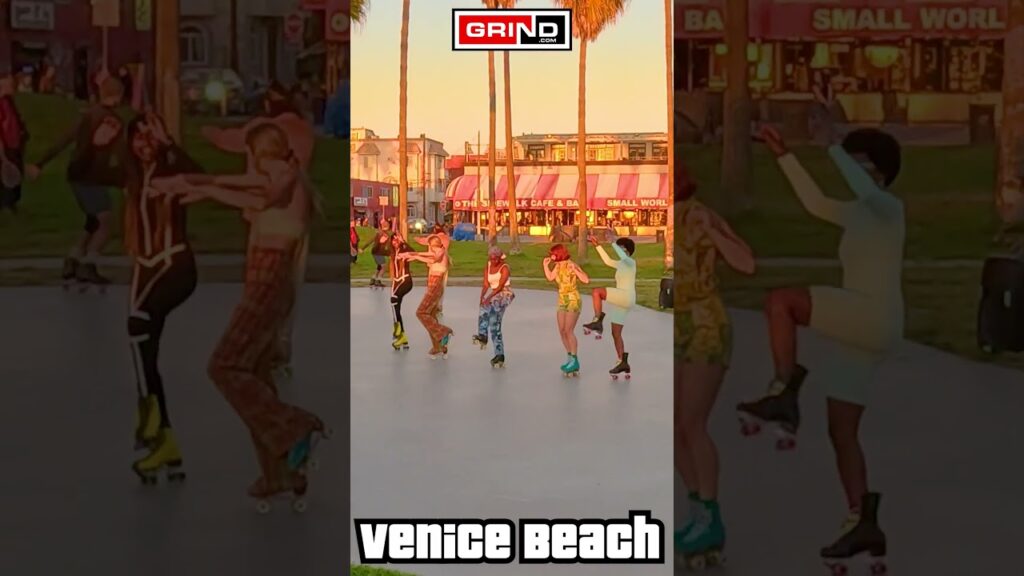 VENICE BEACH ROLLER DISCO PLAZA LIVE #rollerskating #grind #californiabeach #disconight #skate