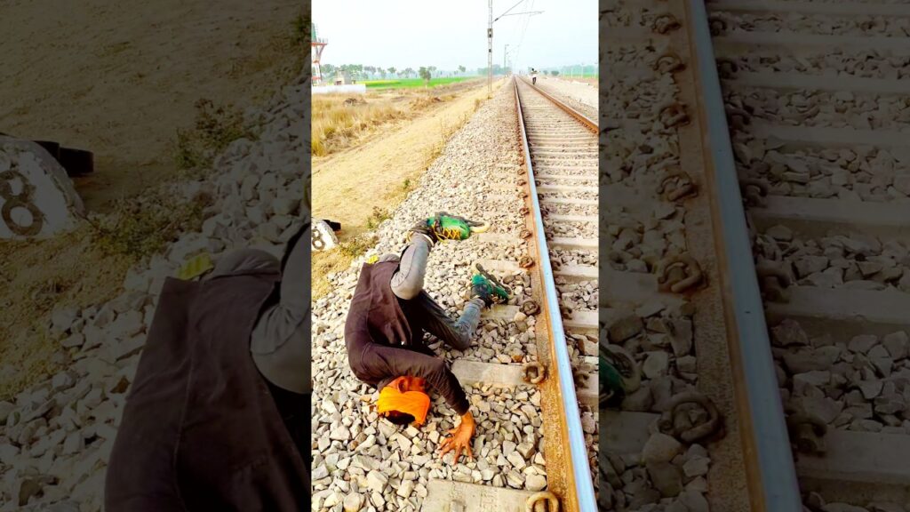 OMG 😱😱😱😱😱😱😱😱 skating #skatinglover #kunjanskating #shorts #skater #trending#salempur junction