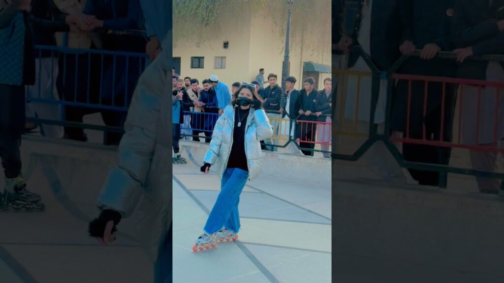 Public reaction😨#skatergirlreaction #youtubeshorts #youtube #skatinggirl #rollerskating #sehaskater