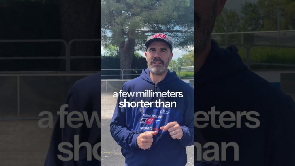 Comparing 12.8 and 13.2 Inline Skating Frames #shorts