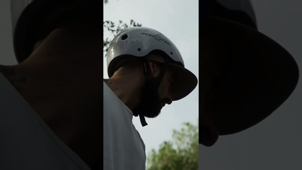 Carlos Bernal on Zoom Renegade 125 off-road SUV – SHORTS