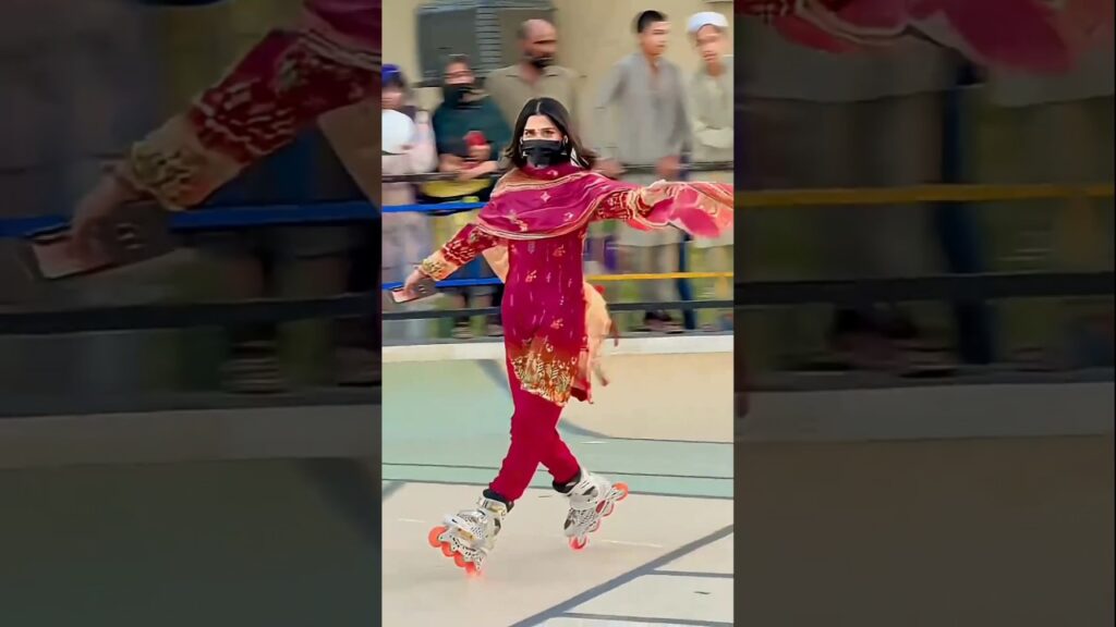 😤🤣 #skating #road #cycle #girl #funny #reaction #youtubeshorts #viralshorts #shortsvideo #shorts#usa