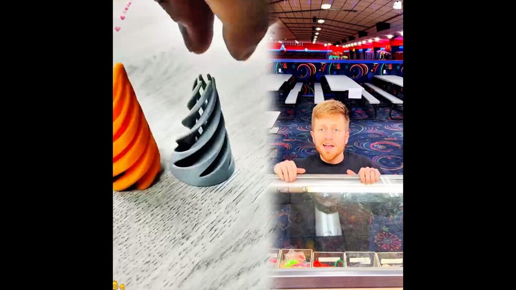 Christmas is my FAVORITE holiday🕺🏻🎄 #rollerrink #rollerskating #christmas #gift #kids