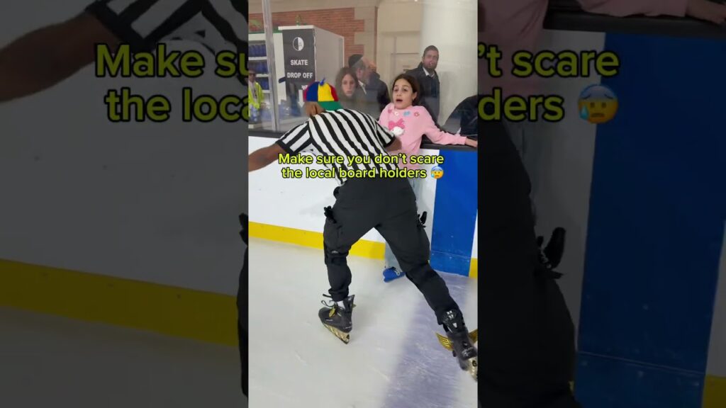Ice skating tips for beginners 🚨 #iceskating #iceskate #beginner #mahalothedesigner #tips #how