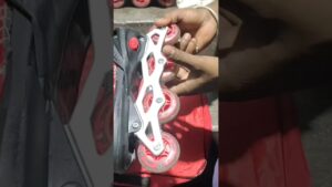 स्केटिंग शूज भील रिपेयरिंग कैसे करें☺️स्केटिंग शूज कैसे बनता है/How do you fix roller skate wheels?