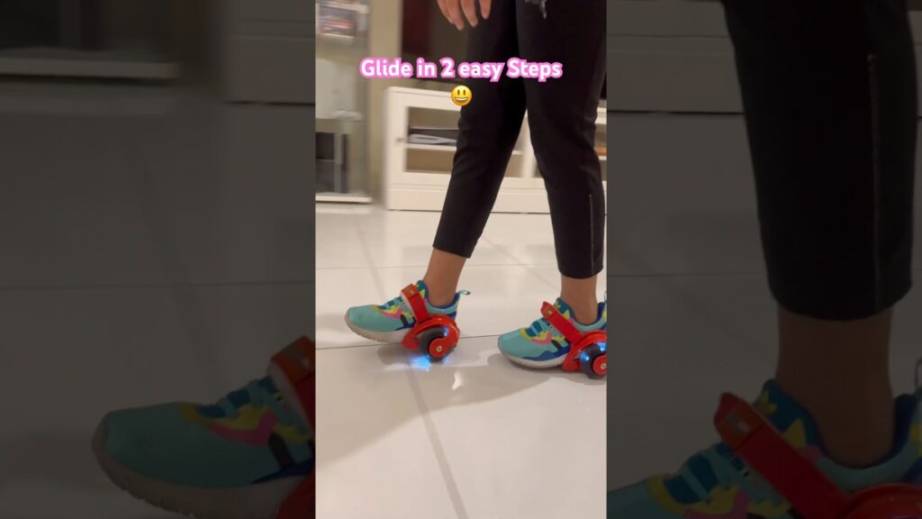 Learn street glider in 2 easy steps ๐#shorts #trending #viral #youtubeshorts #shortvideo #dubai