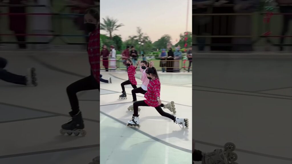 cute girl skating 💓 lagend 🎉 skating #rollerskating #skatergirl #trendingskater #rollerskaters