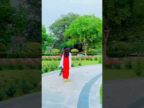 Lal pari Ko Kya Ho Gaya🤌😂🤪🫣🔥 #ytshorts #shortvideo #skatingshorts #Ansafakhar #Ansaskater