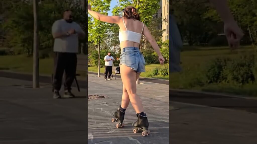 #rollerskating #girl π₯π#dance #shorts #clips π₯π₯π₯###
