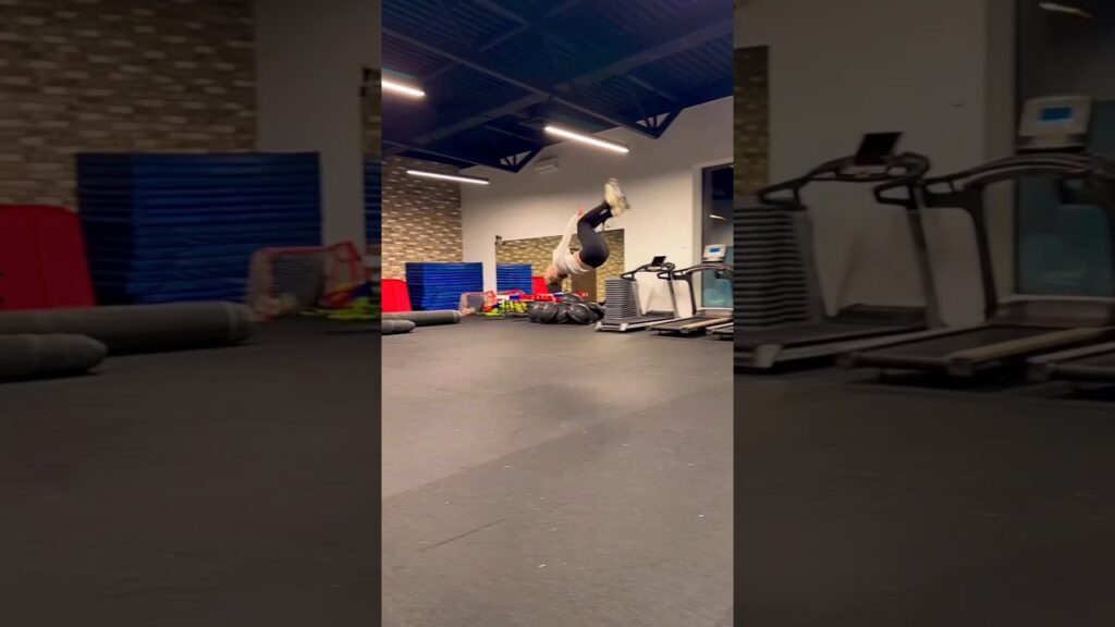 #skating #girl 😱🔥#jump #shorts #clips 🔥🔥🔥###